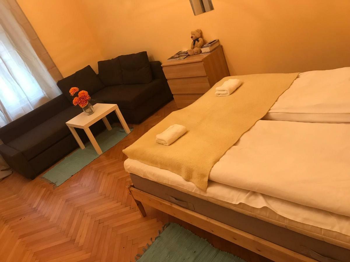 Blahnikova Aparthotel Praga Esterno foto